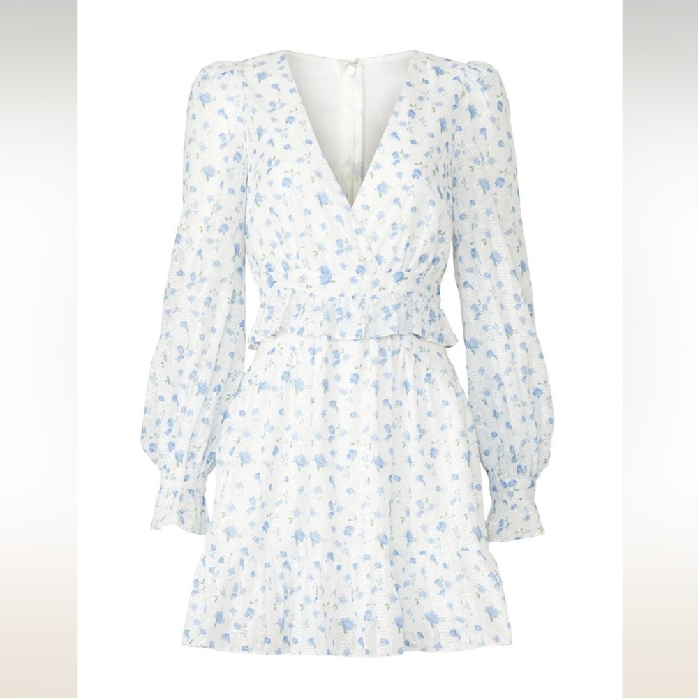 NWT Revolve x  One33 Social White Long sleeve Floral Dress Size : 8